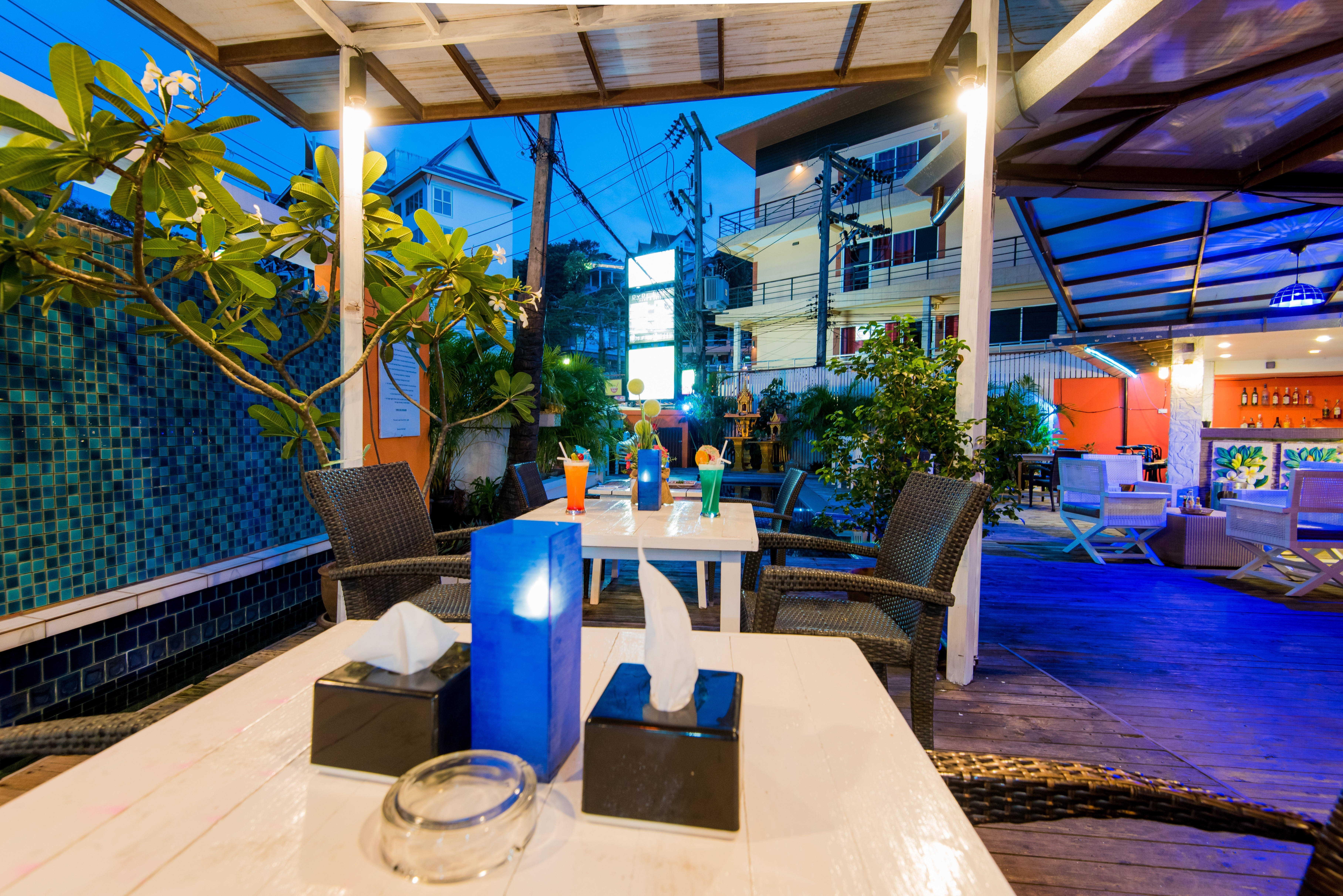 Bauman Ville Hotel Phuket Bagian luar foto