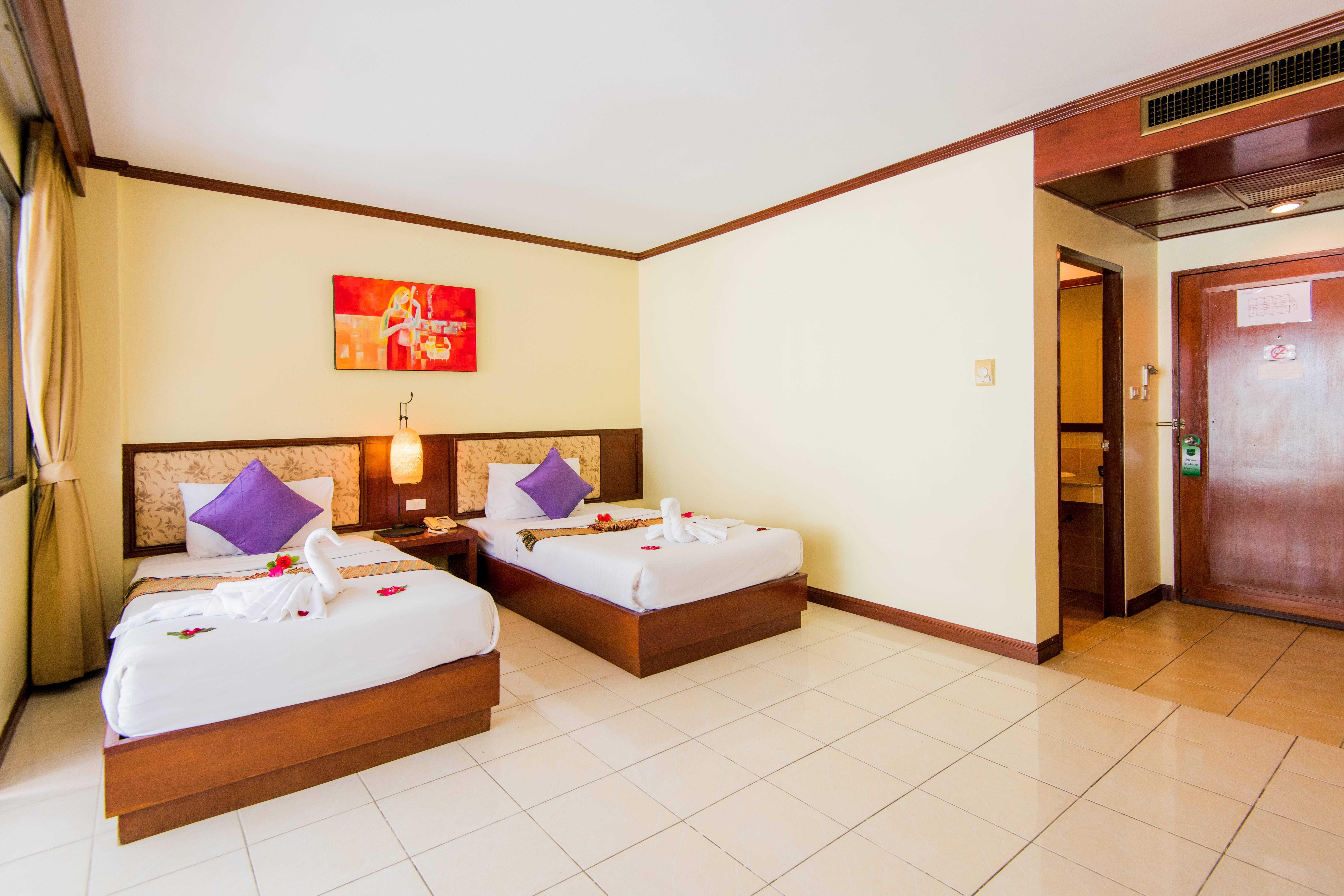 Bauman Ville Hotel Phuket Bagian luar foto