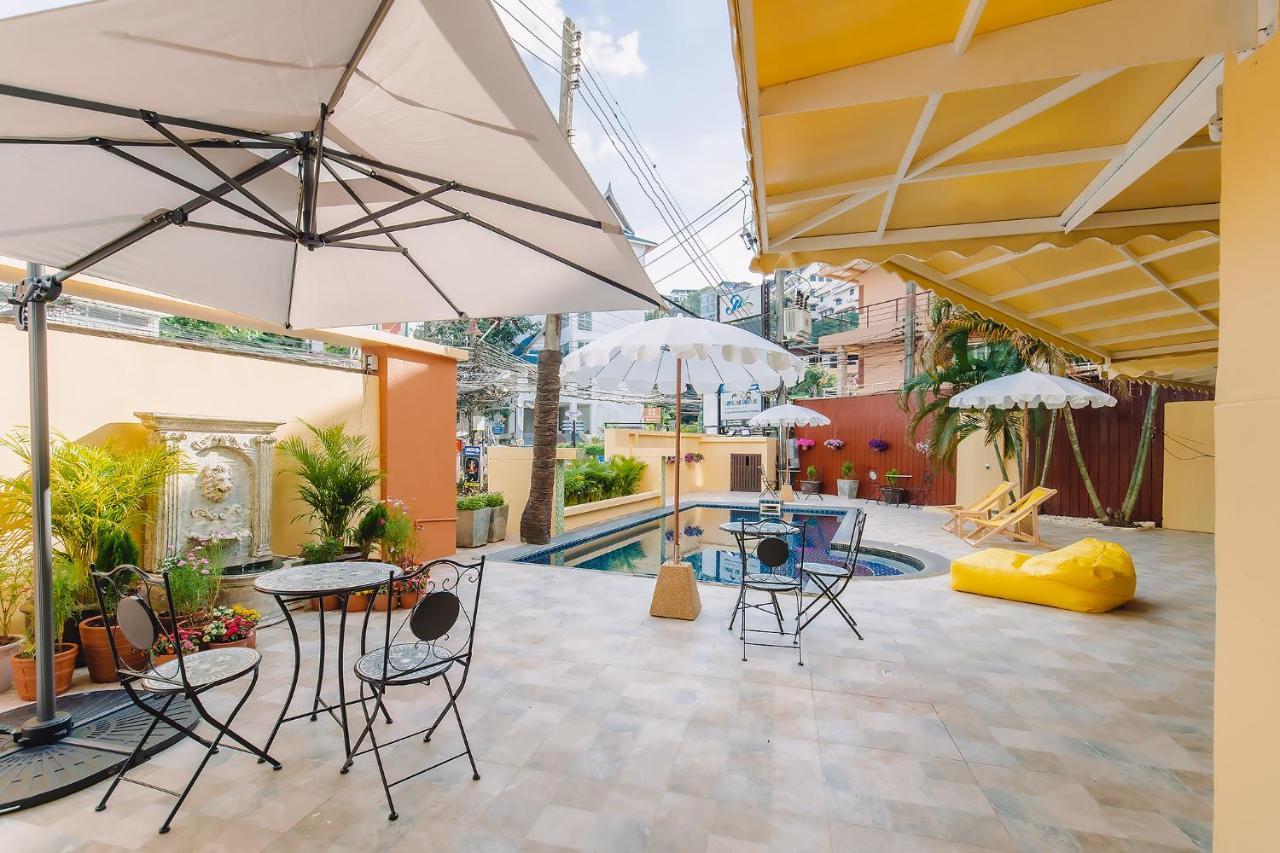 Bauman Ville Hotel Phuket Bagian luar foto