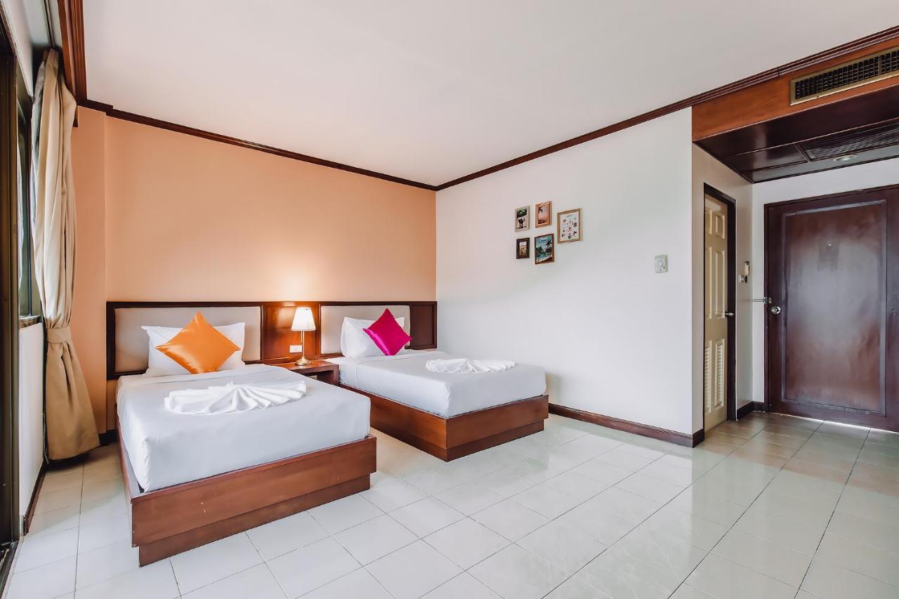 Bauman Ville Hotel Phuket Bagian luar foto