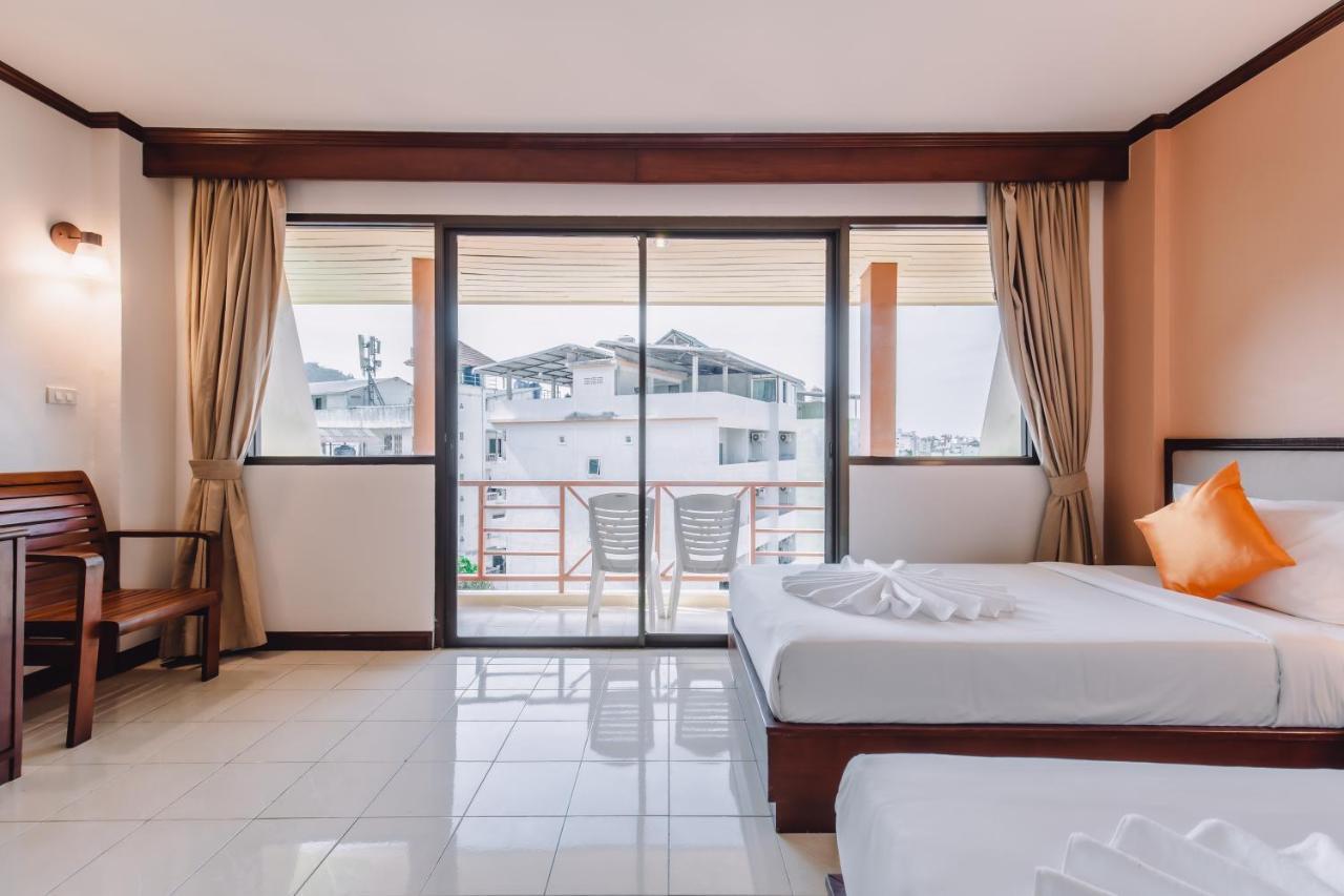 Bauman Ville Hotel Phuket Bagian luar foto