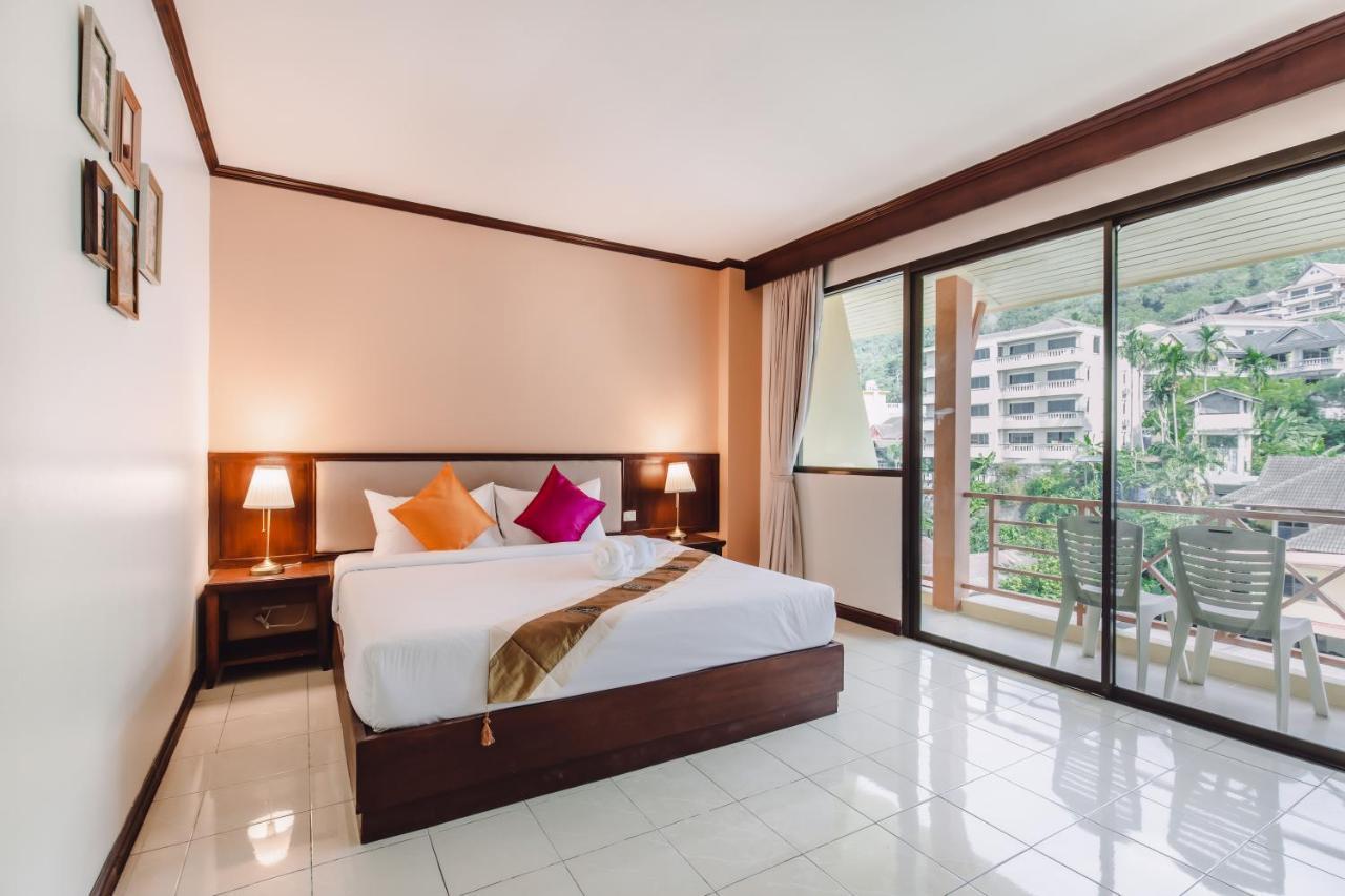 Bauman Ville Hotel Phuket Bagian luar foto